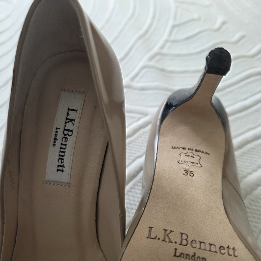 LK Bennett Women's Black and Cream Heels - Picture 7 of 8